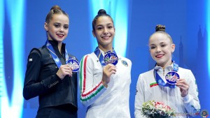 podium hoop sfe03382 copia simone ferraro ph